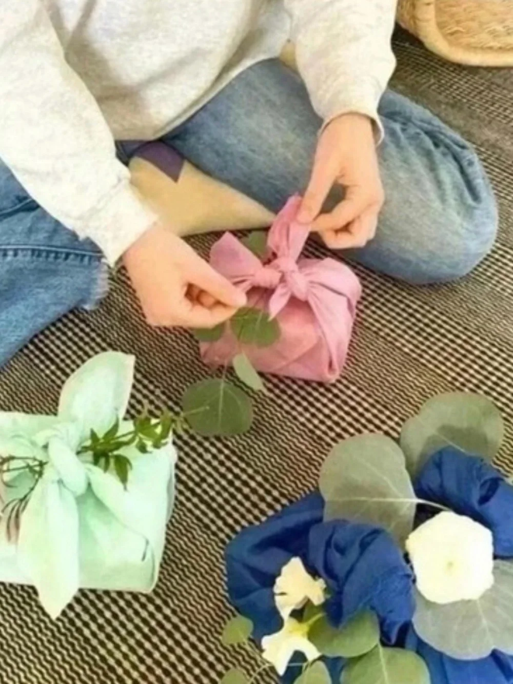 Set of 3 Fabric Gift Wraps in Solid Pink, Mint, Blue, Reusable & Ecological 🍃🍃🍃